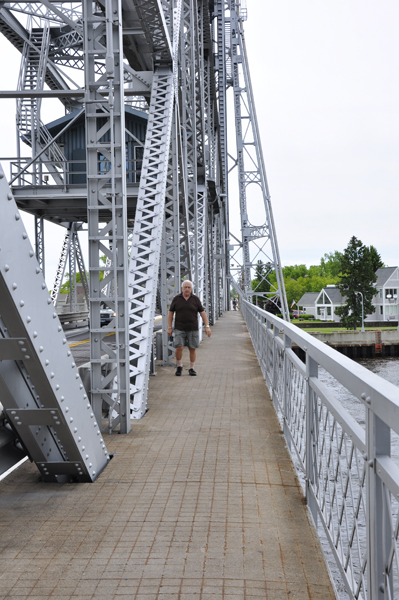 Lee Duquette on The Aerial Lift Bridge